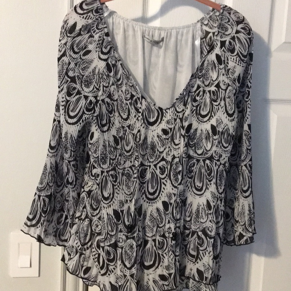 Layered top